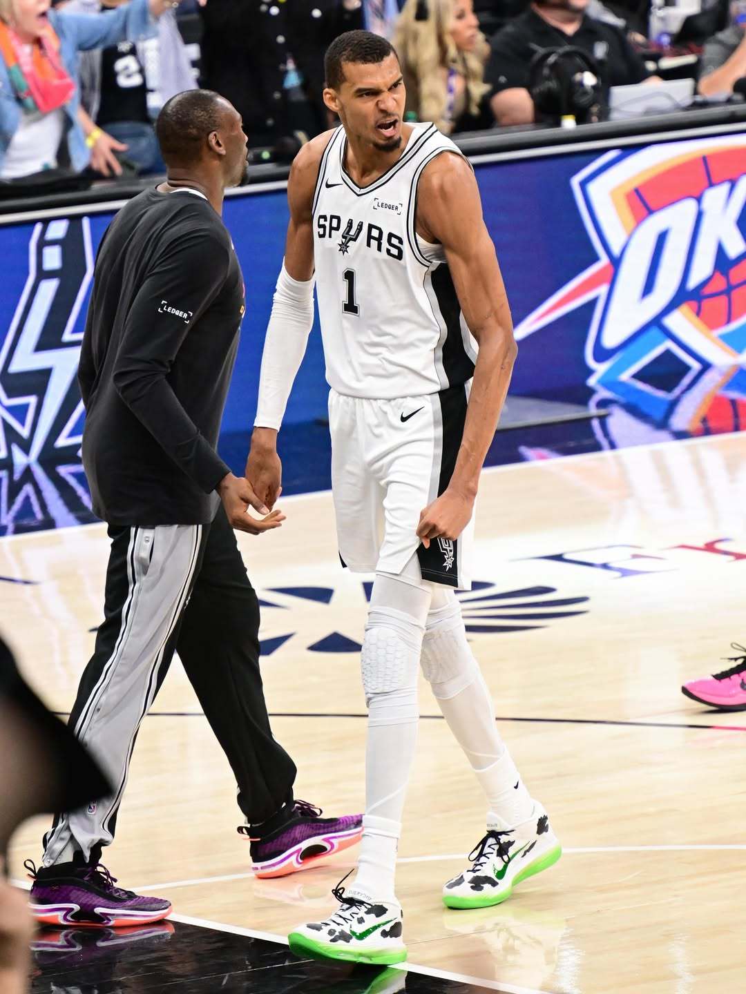 文班这鞋好看吗？NBA