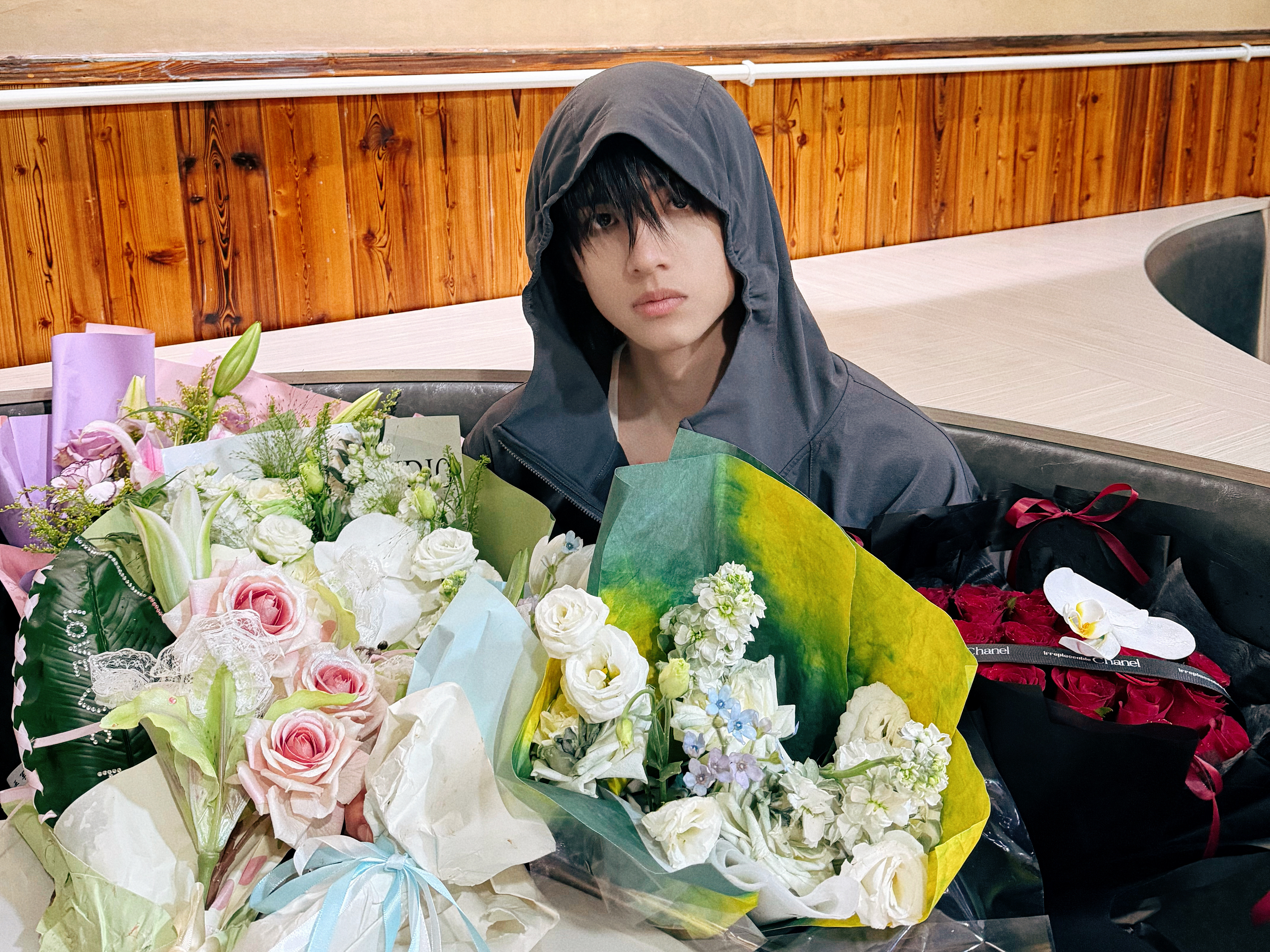 🫰🏻💐 