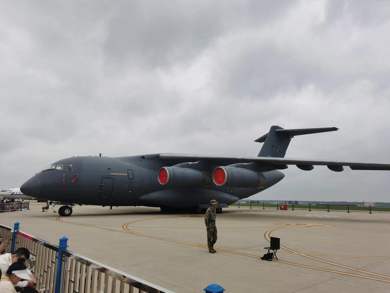 未来是属于你们的✈️✈️✈️
​加油！
​附 空军航空大学往年参考分数
​想走招