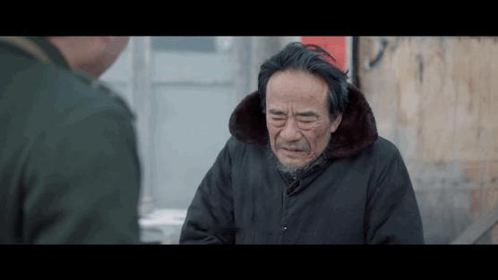 外行人听八卦刑警听线索 八卦如同迷宫的迷雾，刑警依线索寻出口，《我是刑警》演绎其