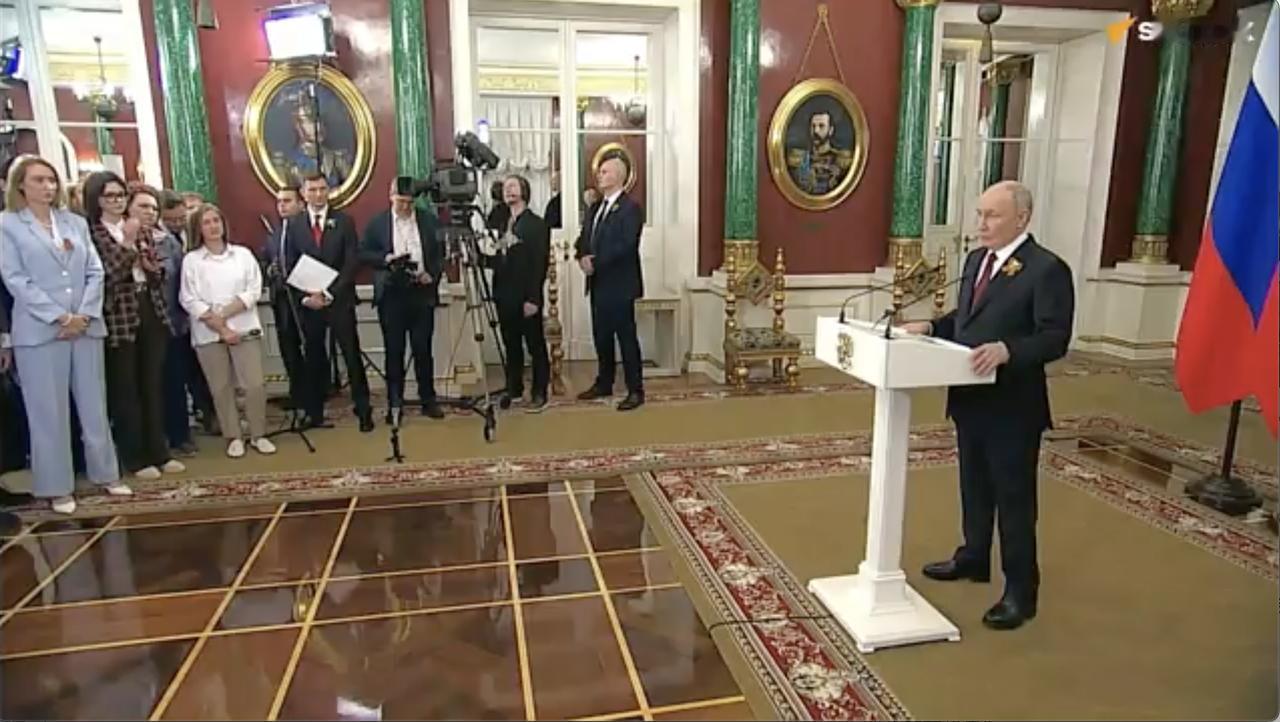 普京透露：俄方应法国总统的紧急请求从基辅撤军

俄罗斯卫星通讯社 2026年5月