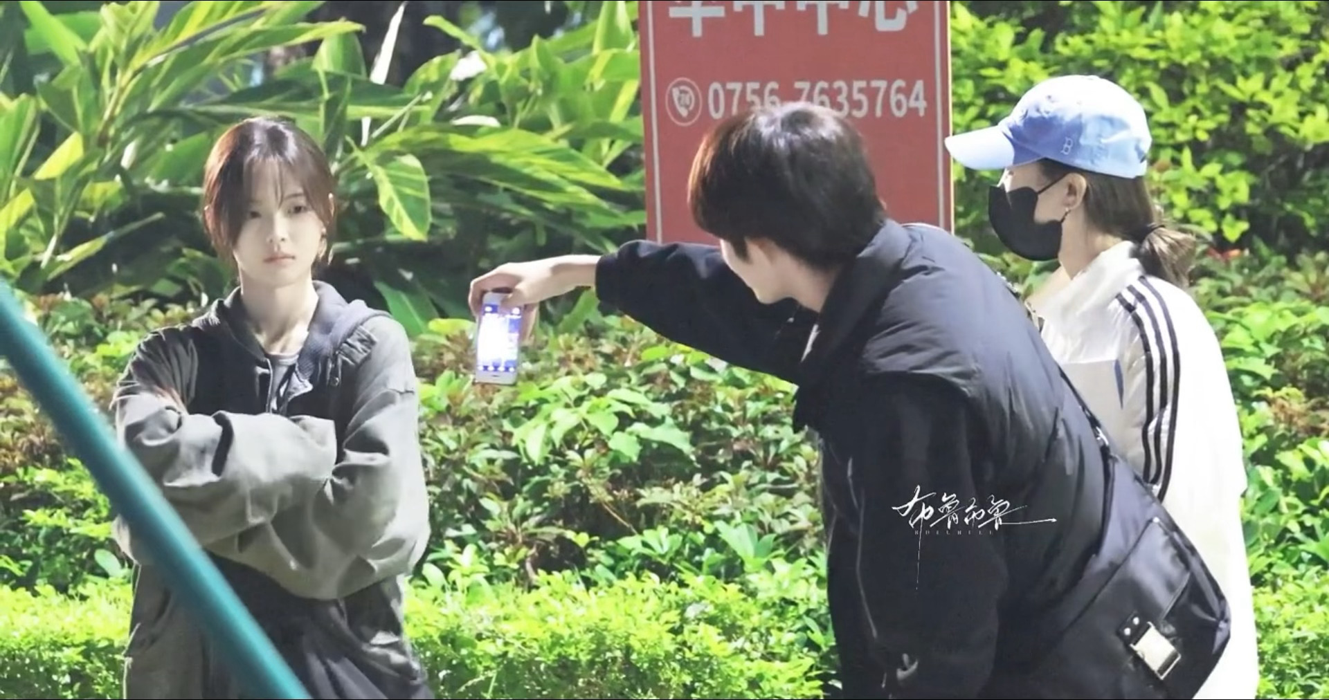 哈哈哈哈哈哈哈哈哈哈哈哈董思成你这样给杨超越拍照真的能出片吗发出来看看水平董思成