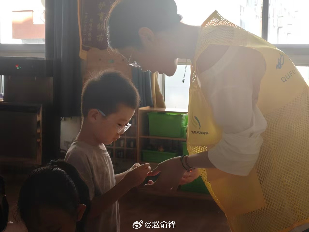 【稚笔彩绘纸鸢 非遗浸润童心】7月中旬，“逐浪黄河·执鸢传薪”社会实践队走进曲阜