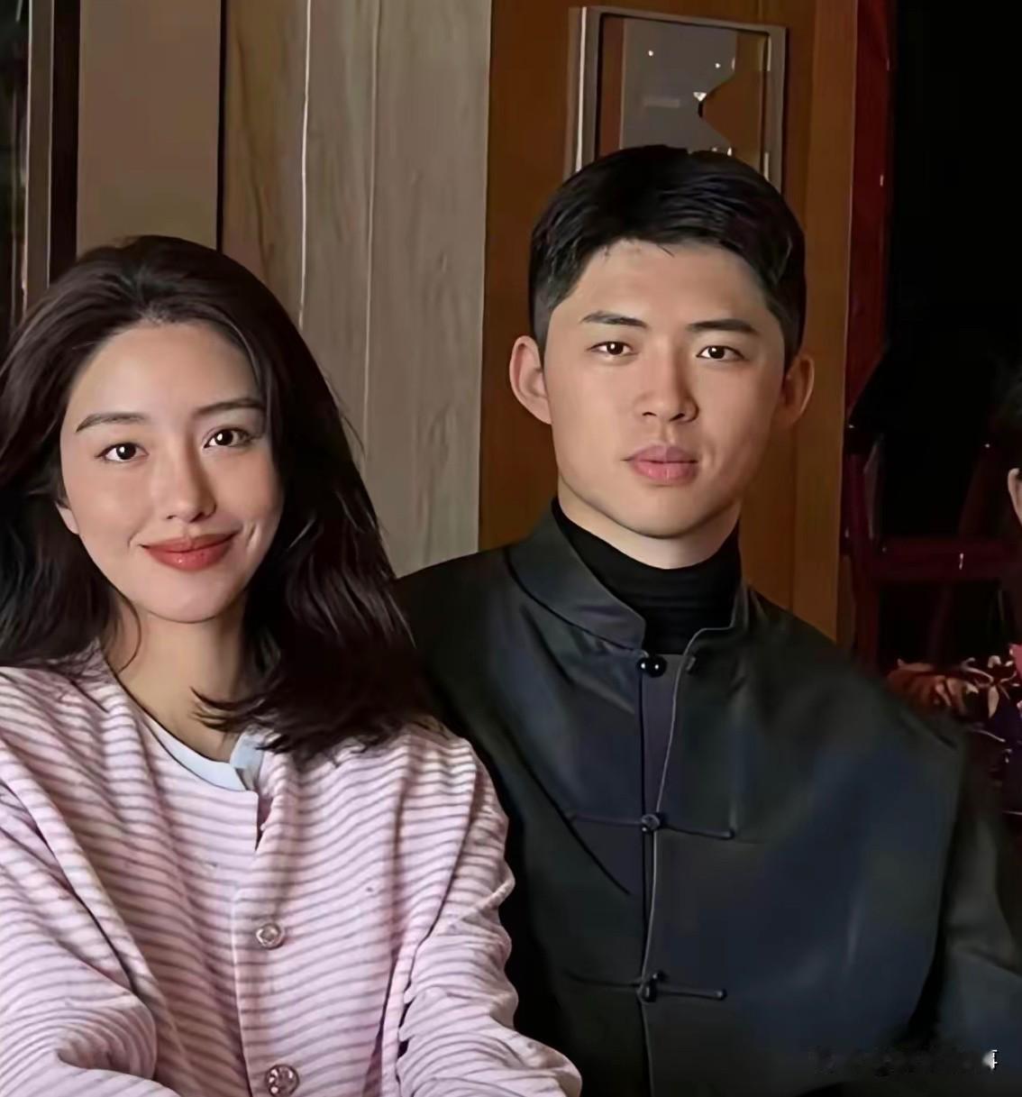 杨采钰这回嫁对人了，这次嫁的人不是什么老头，也不是什么大导演，而是福建金鹿集团富