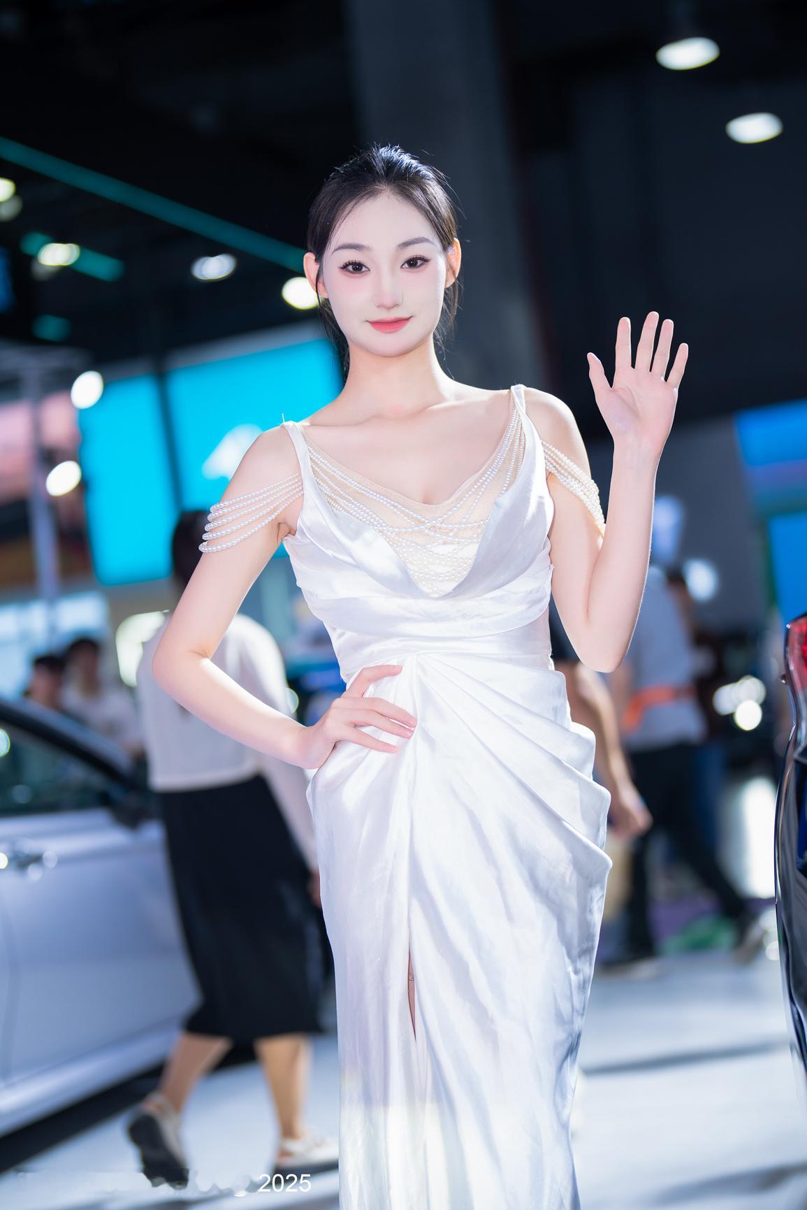 2025 五一广州车展想把图片带回家？请看置顶！出镜：冰摄影后期:聆听猎人抄送: