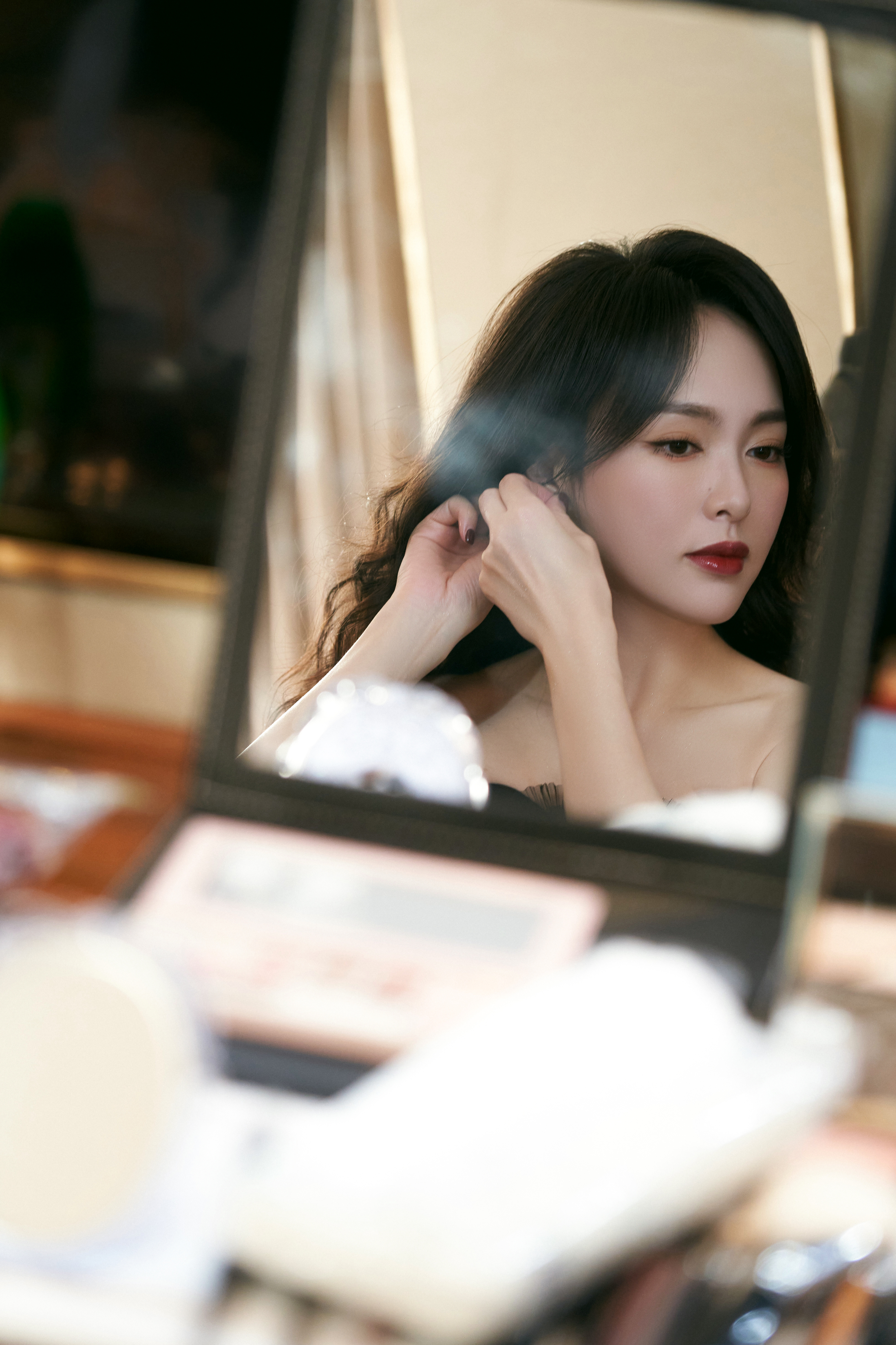 #唐嫣[超话]# 🍬#中国电视剧年度盛典# 糖总出发前📸 ​​​