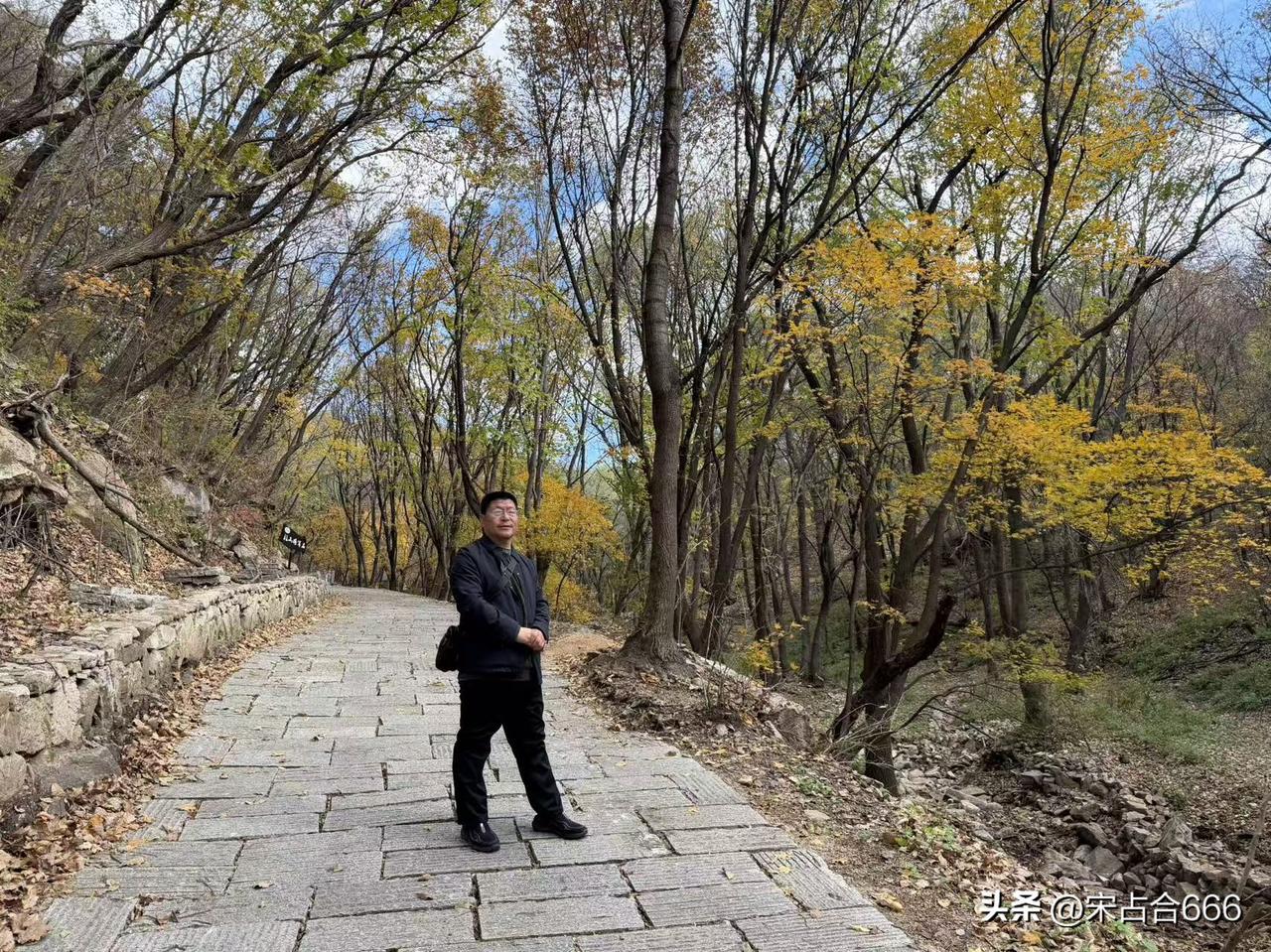今天早晨妻子问我吃饭么？如果吃，就给我做点。我说：我不吃了。她说：既然我不吃了，