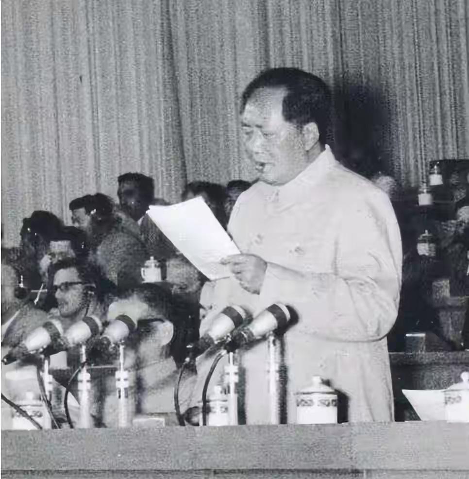 二战后美国为何未救蒋介石？毛主席早已点破关键
 
二战结束后，世界格局重新洗牌，