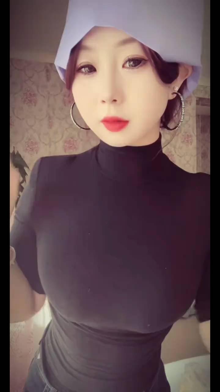 什么叫蒙脸骚？是什么意思？是谁？蒙脸骚。