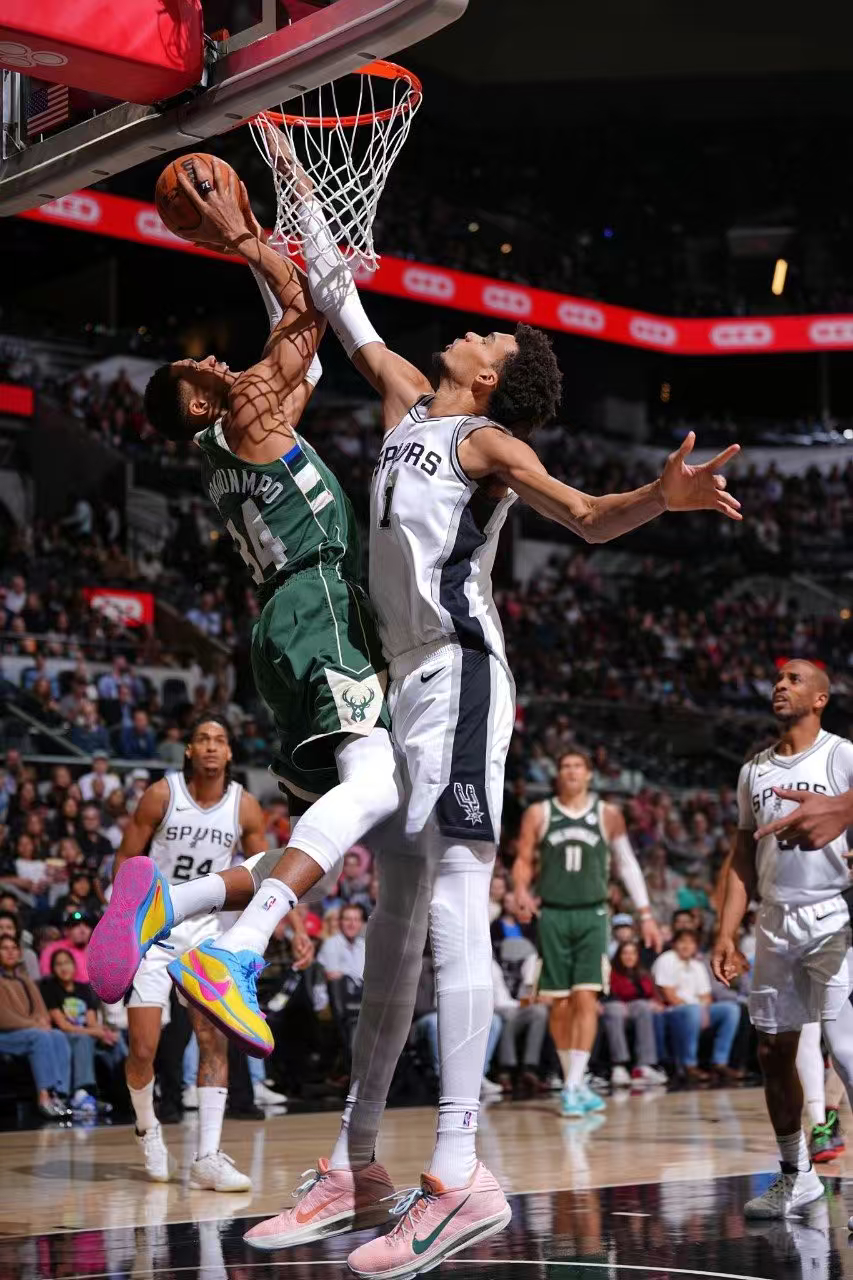 反正赛季还没开始，我YY一下又不花钱！NBA历史上仅有的，同时拿到过MVP、DP