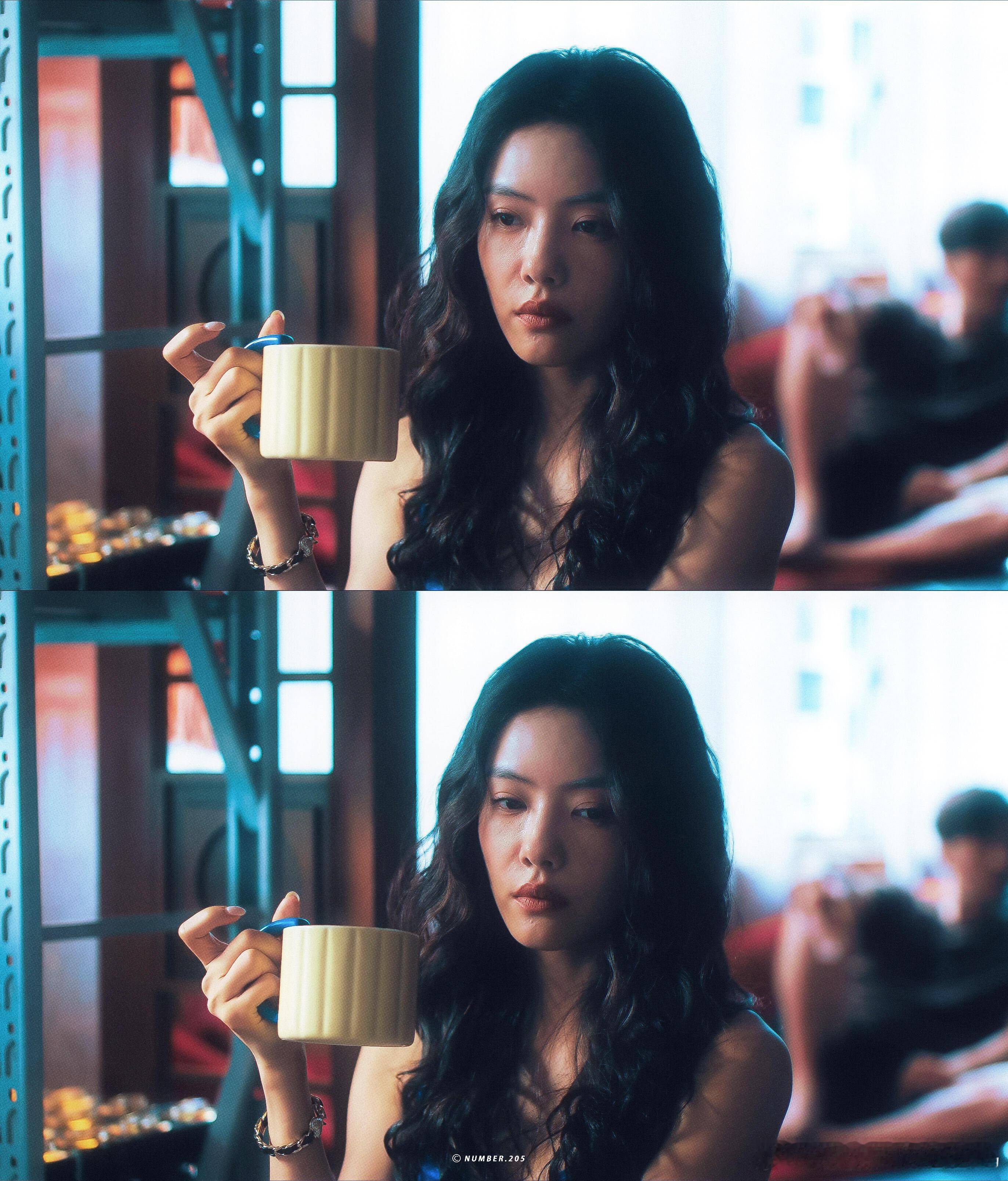 蔡文静新剧净惹些亡命之徒危险的丈夫配诱人的妻子这个设定也太带感了吧❤️！蔡文静真