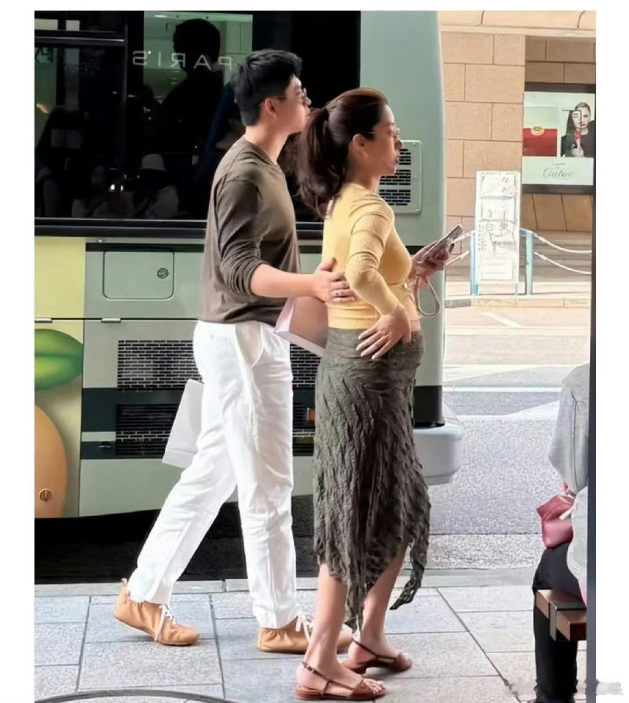 新浪娱乐[超话]33岁杨采钰近照杨采钰33岁状态在TVB在8090年代大陆这种都