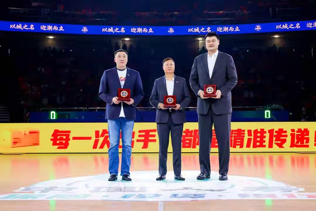 七连胜！上海男篮把“不可能”打成常规操作，背后却藏着3个让球迷破防的细节


