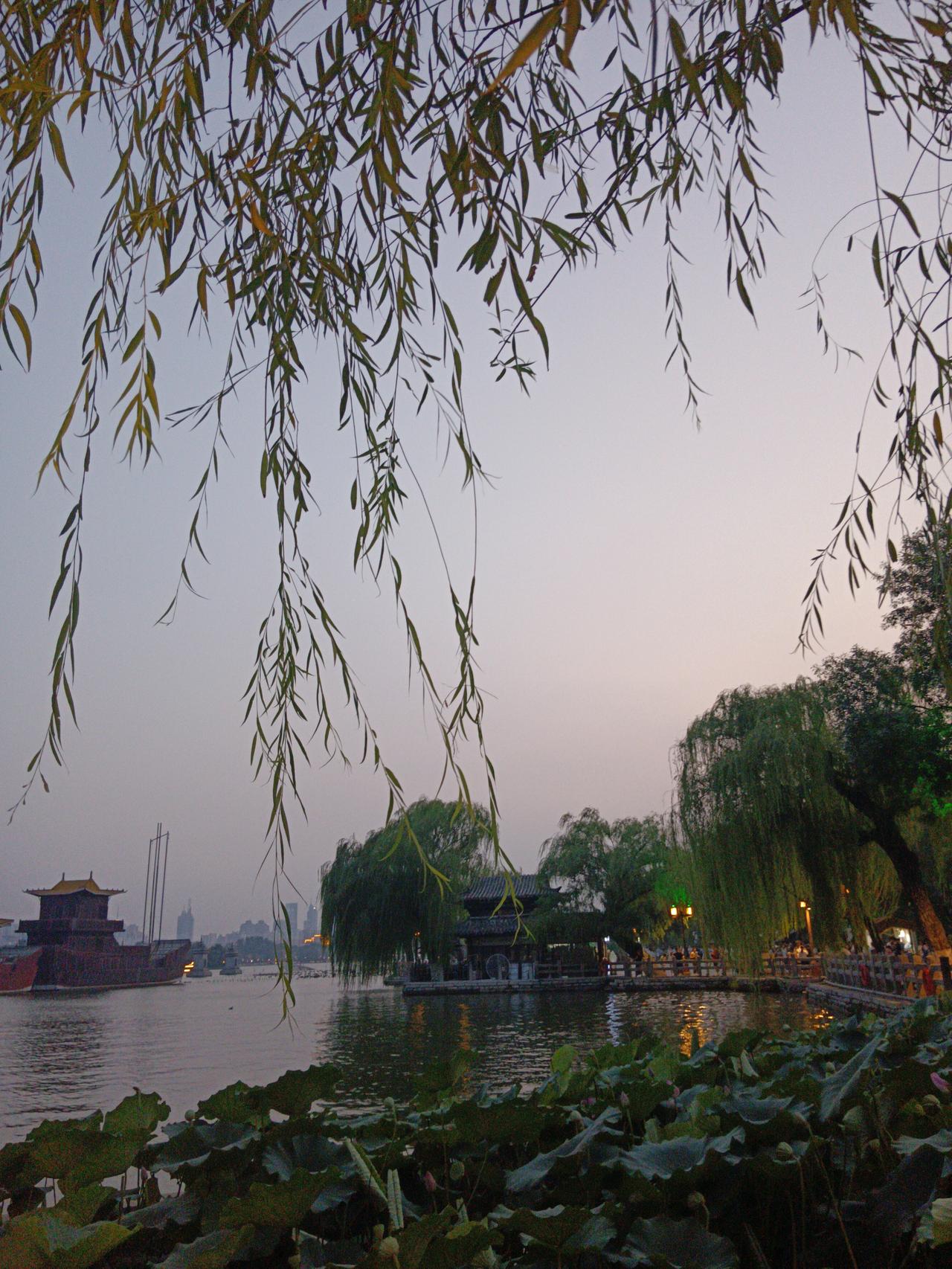今天，明天，后天，哪一天最重要今天最重要。因为明天是未知的，后天是遥远的，只有今