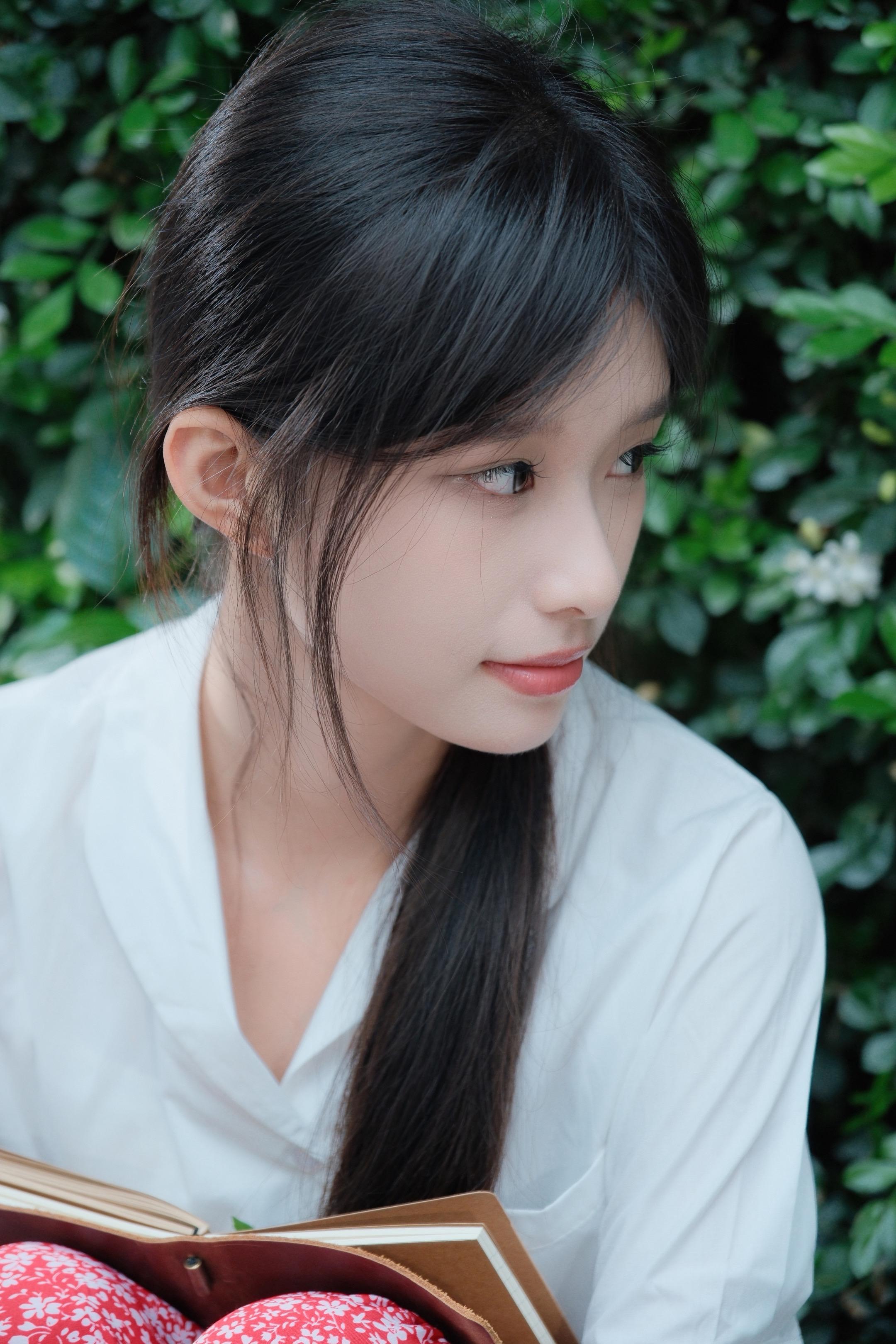 十里桃花，待嫁的年华。