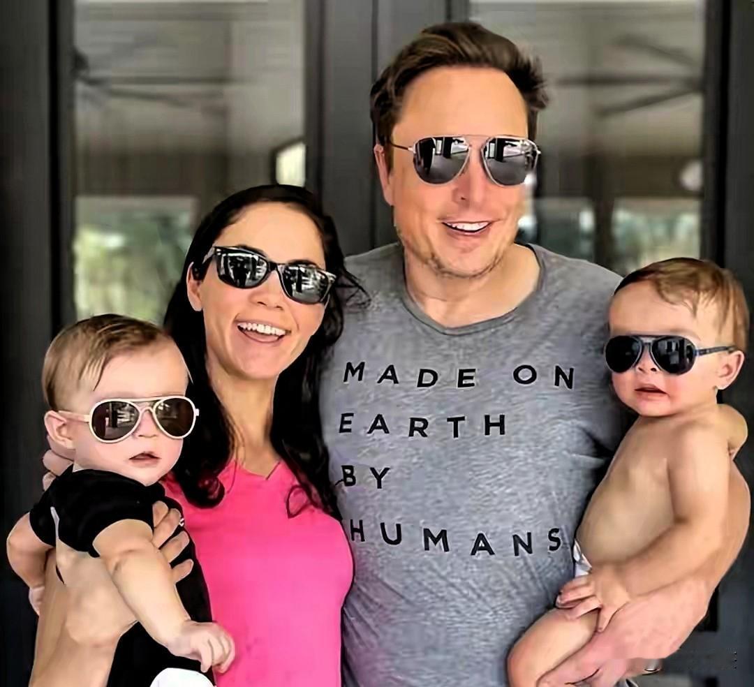 科技界大拿马斯克，在商业领域一路高歌猛进，可他的家庭生活却成了大众热议的焦点。据