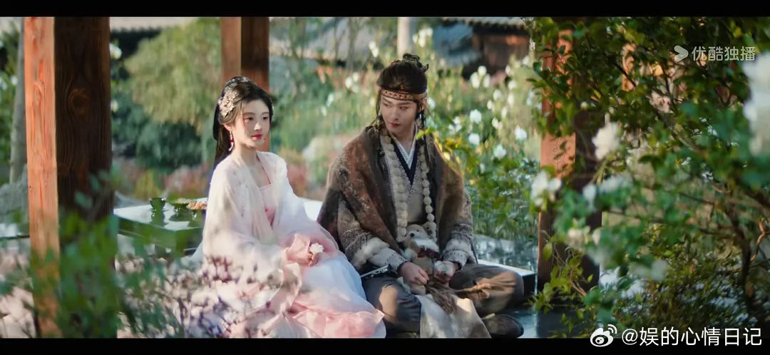 谁敢信这是老四拍的这滤镜太正常，太明媚了，不愧是被鞠站姐卷到第二天重拍的镜头，好