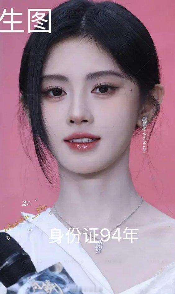 鞠婧祎是不是隐藏的保养高手，完全感觉不到快32了 