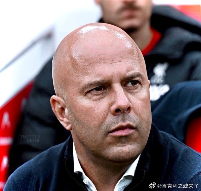 竞技报透露尽管外界压力日益增大，芬威体育集团仍对斯洛特予以支持。他们对斯洛特所面