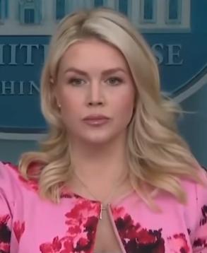 “我们还留着她吗？” 特朗普公开甩锅忠心耿耿的白宫新闻秘书莱维特，将其惨淡支持率