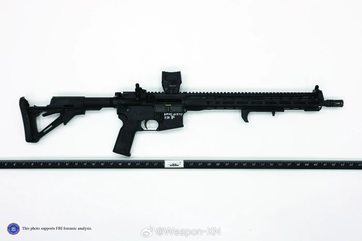 #兵器影像[超话]# FBI公布刺杀特朗普枪手的枪械及物品清单：在枪击现场找到的
