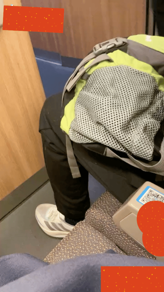 坐高铁回老家岳阳，在广州南站上车后，发现邻座是一名年轻男子，长相斯文。可万万没想