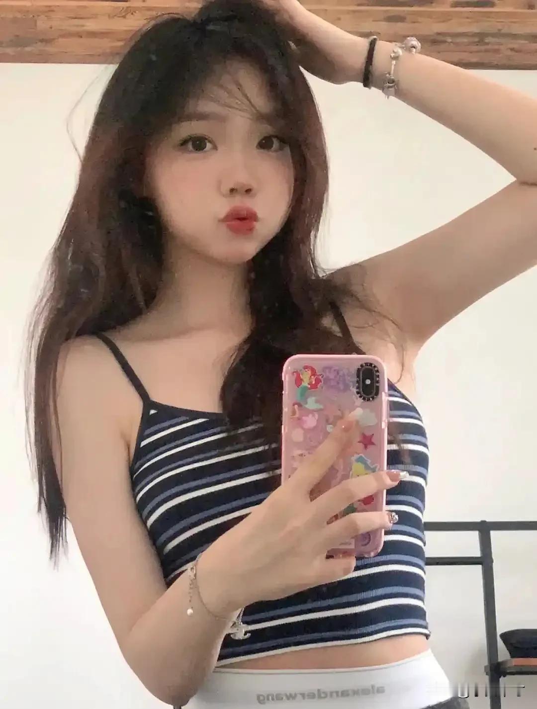 湖南承德，一不满15岁的女孩为赚外快，向经理谎称自己18岁，后女孩被醉酒男子看中