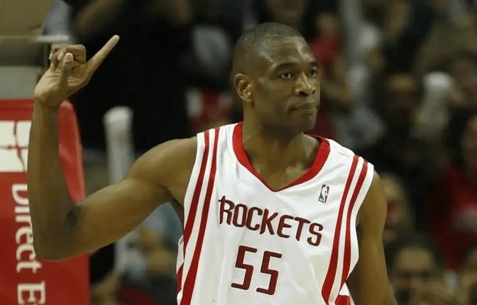 巨星陨落！NBA非洲大山穆托姆博惊传离世
NBA再度失去一位传奇！前火箭中锋穆托