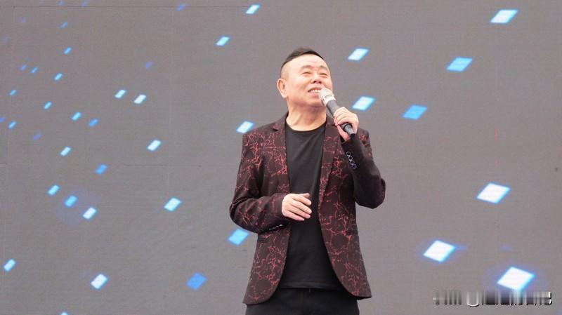 挺好的呀，只是最近看不到他的作品了，希望他能有更多的好作品，呈现给观众。