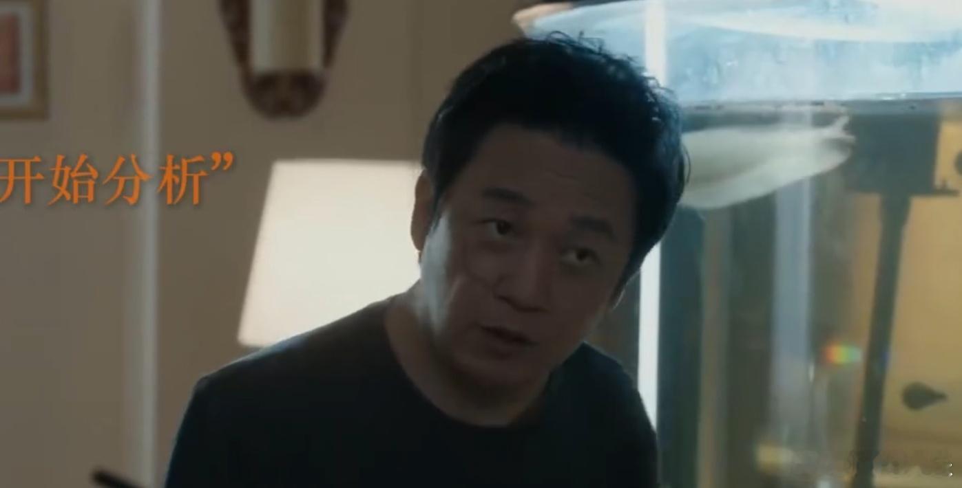 关宏宇40岁正是爱八卦的年纪 在这个年纪，关宏宇的八卦之心愈发强烈。一顿火锅引发