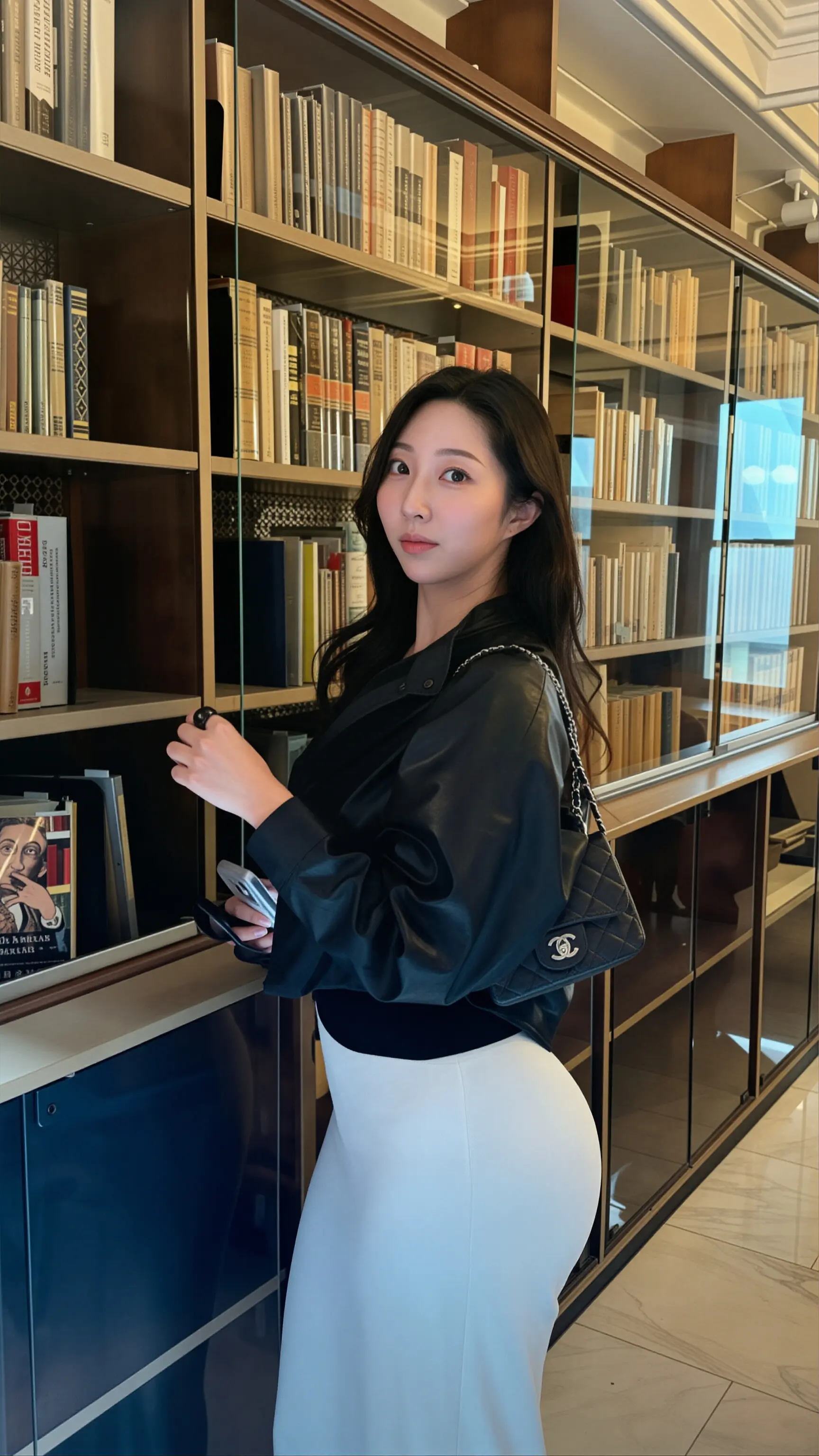 微胖辣妹穿搭 创作者中心 白色长裤 白色包臀裙 包臀裙