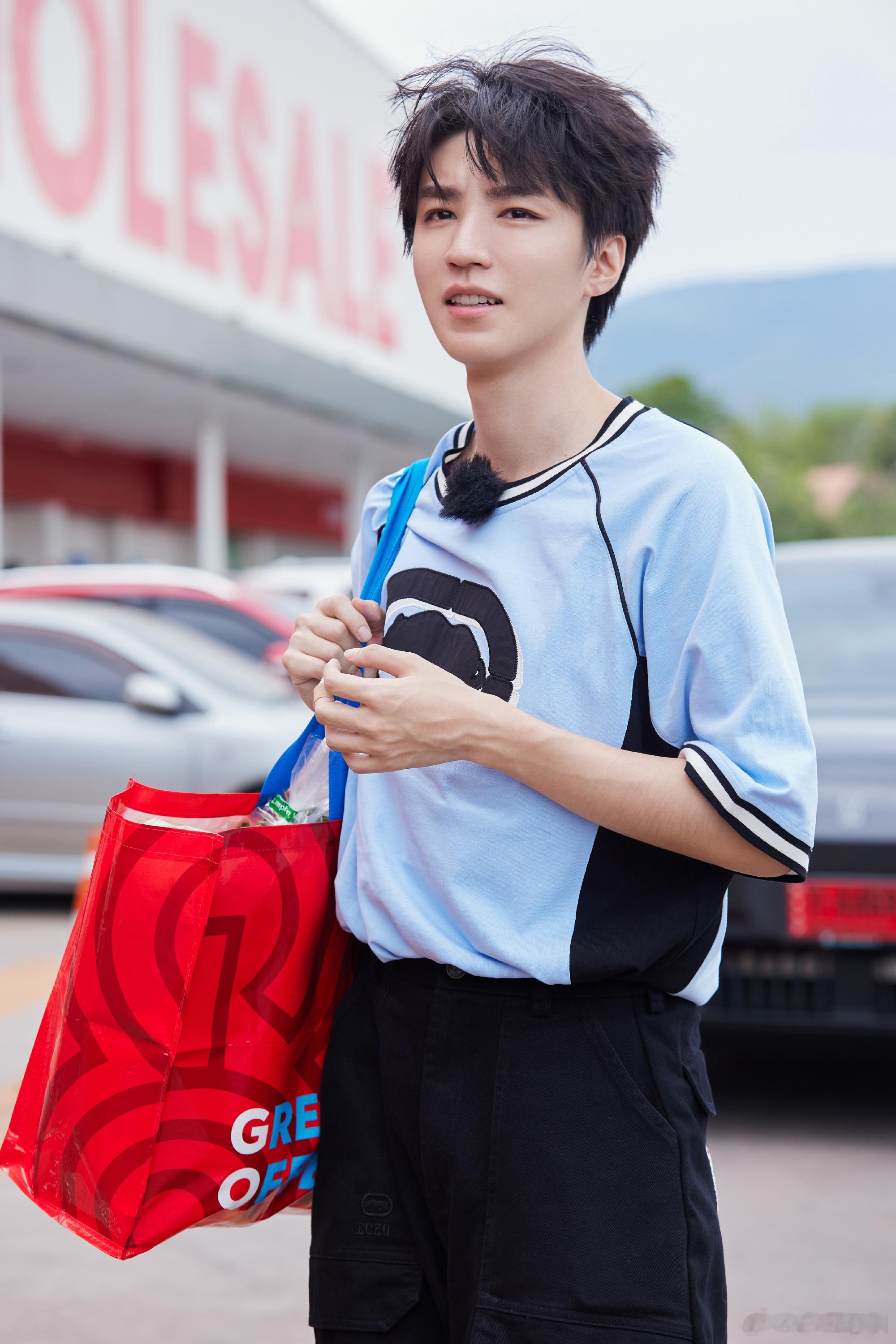 靳梦佳点赞王俊凯靳梦佳赞黄晓明是主心骨王俊凯靠谱COO黄晓明心态的转变是这期节目