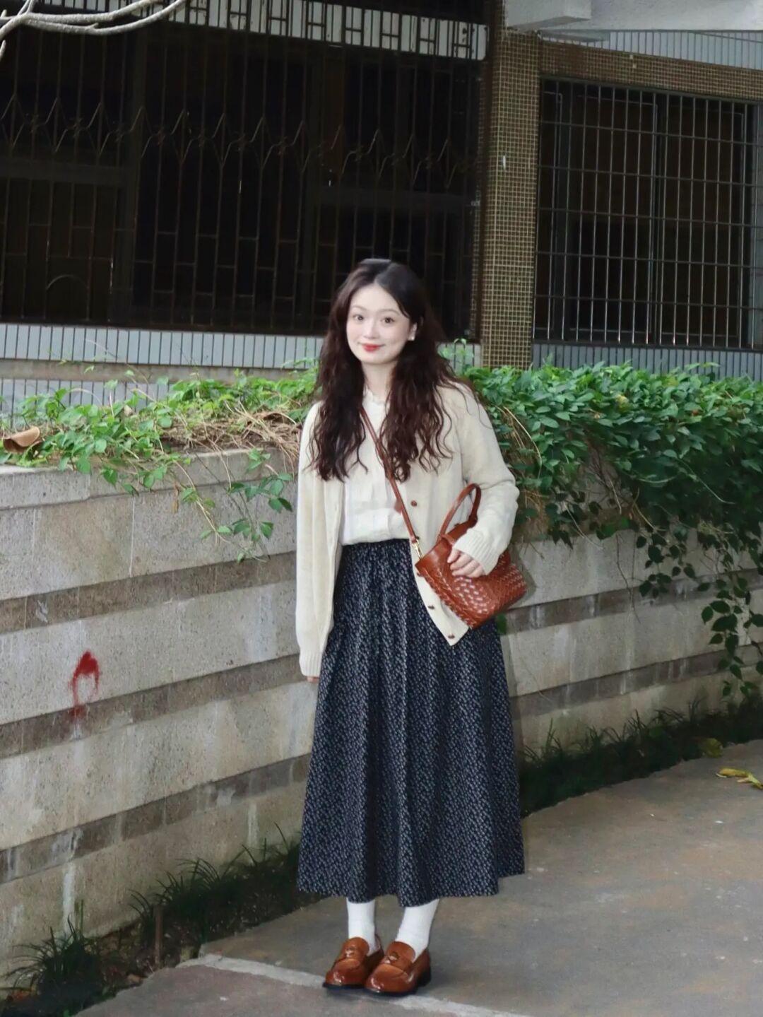 微胖女孩秋天的漂亮衣服也太多啦！！！