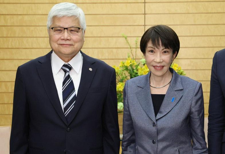 台积电董事长魏哲家于 2 月 5 日在首相官邸正式宣布熊本二厂将原定的 6-12