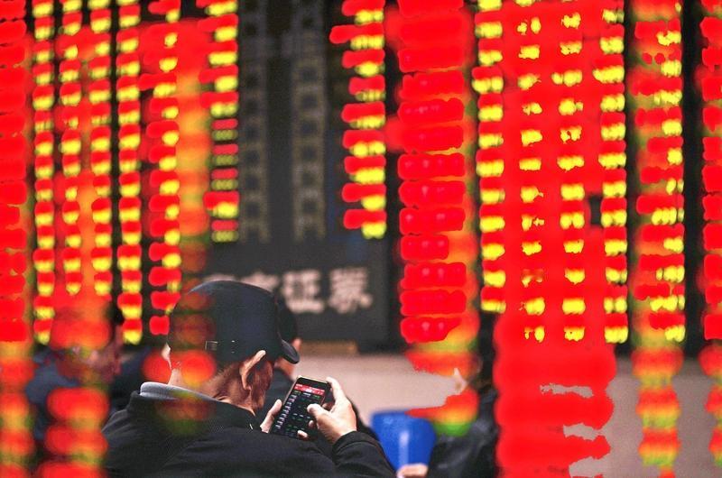 2025年12月29日盘前信息及重要公司公告汇总摘要

一、市场核心动态

1.