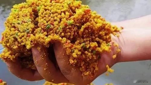 窝料打多了鱼吃窝料没鱼口？错、有鱼进窝就有鱼口，咋做到的？
野钓，鱼的密度较小，