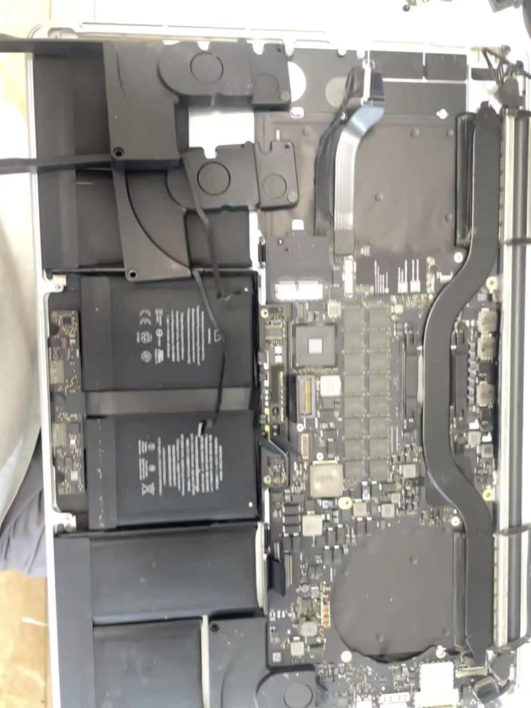 想不到吧MacBook pro换个喇叭 想不到吧MacBook pro换个喇叭要