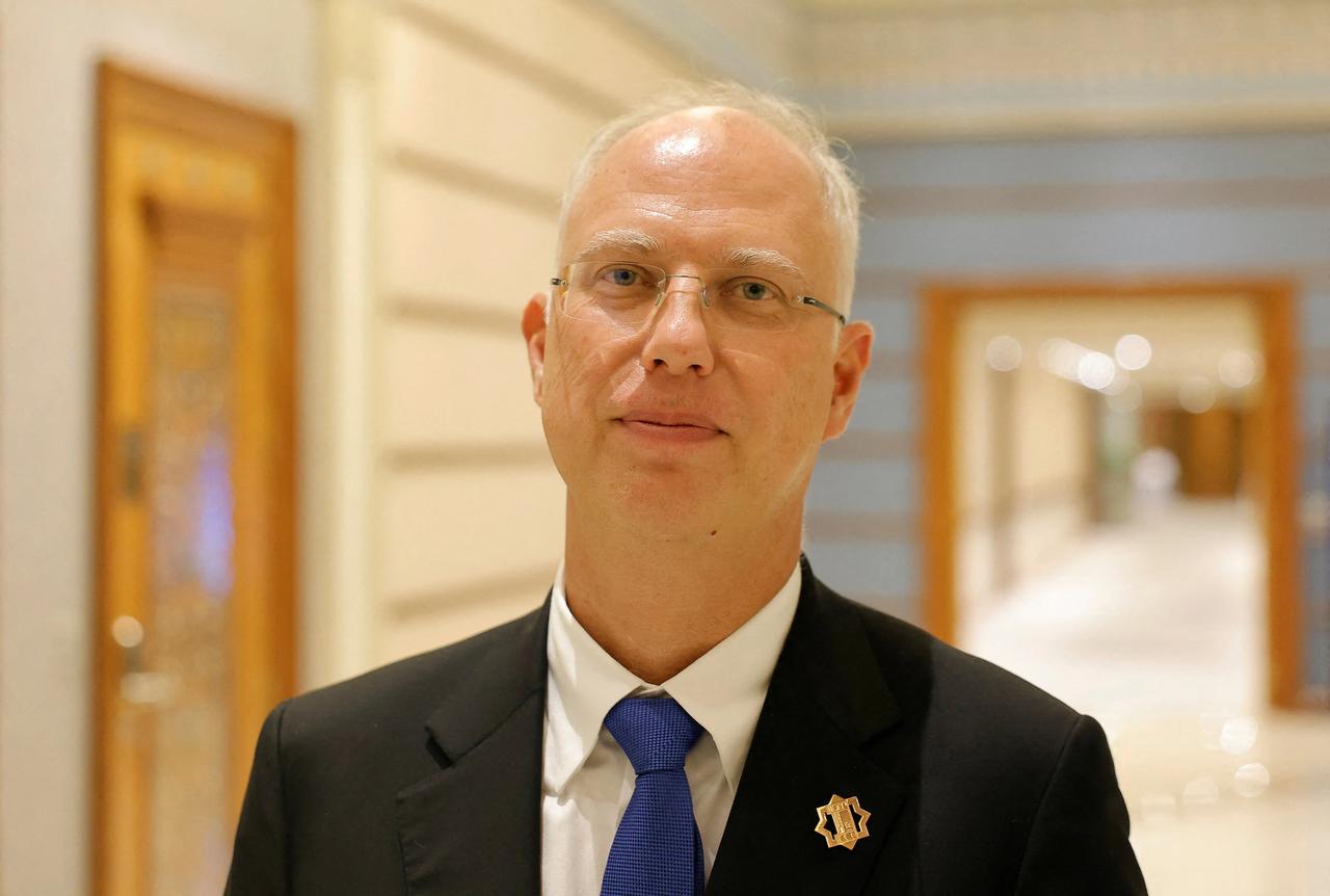 欧盟要惨了！俄罗斯直接发出预警，他们很快就要被能源价格“海啸”淹没，油价、天然气