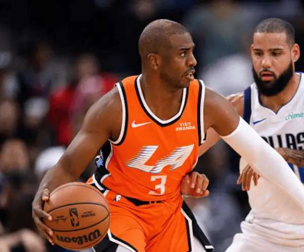 #快船官宣和保罗分道扬镳#快船官方发布声明：球队已和保罗分道扬镳，他不再是球队一