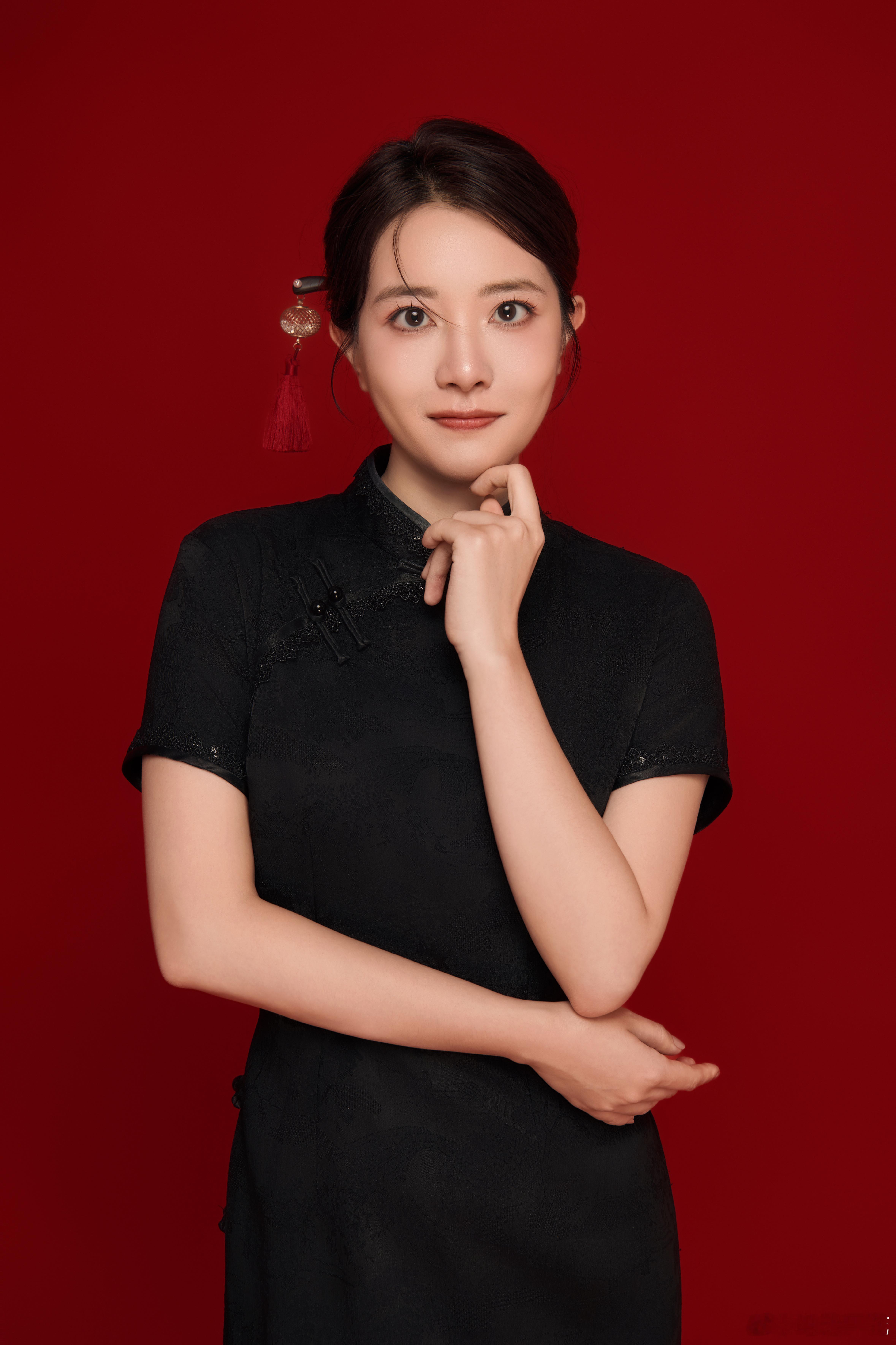 如何在家用水瓶练出直角肩不懂就问 这算直角肩吗 ​​​