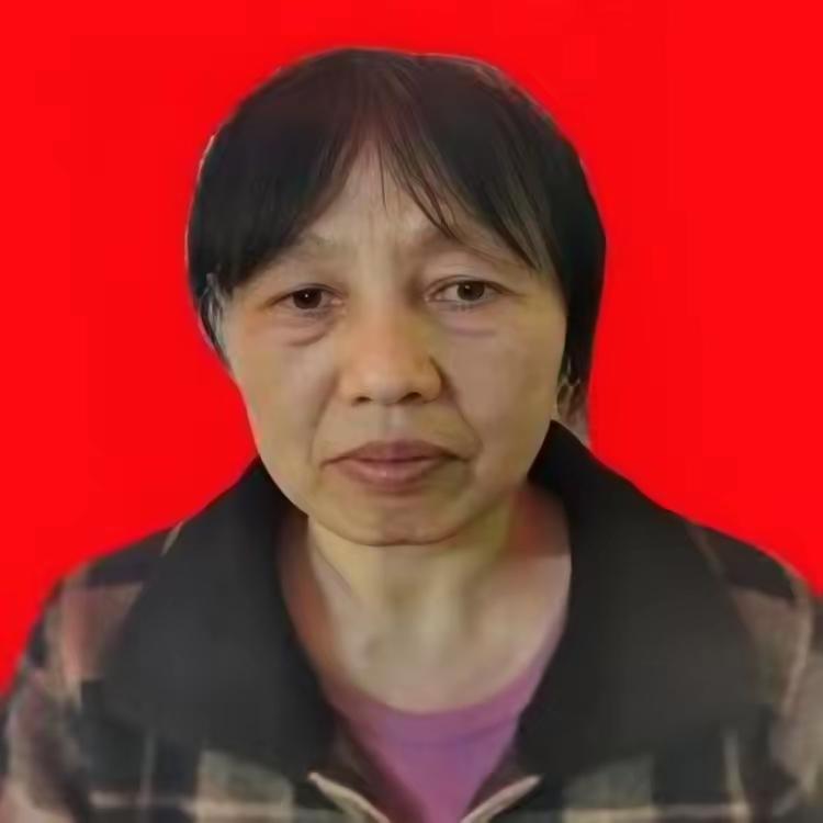 [月亮]李发英，女，1960年6月生，湖南省衡阳市衡东县南湾乡江东村十四组村民。