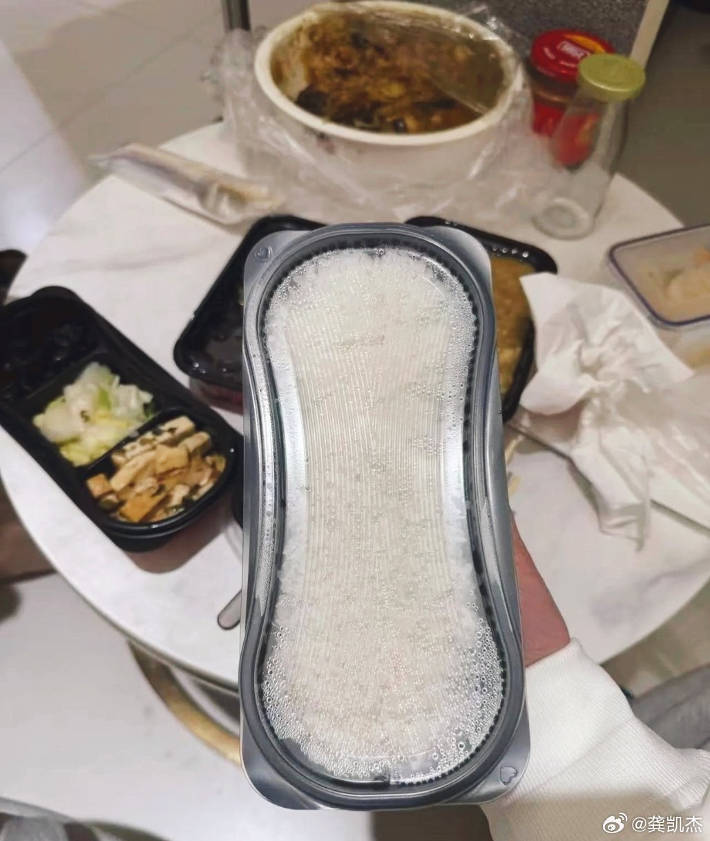 这种盒饭，估计没有人点第二次吧！