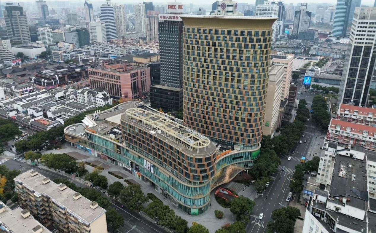宁波天封塔旁1436套房产两次流拍后再度挂牌 位于海曙老城核心、天封塔东侧的海曙