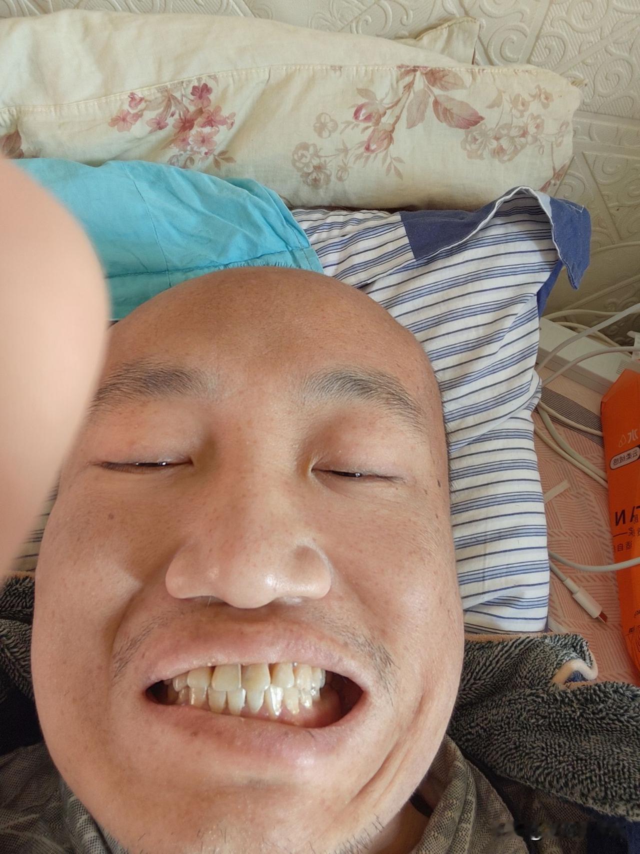 中学的时候无时无刻告诉自己一定要上大学，一下子还上了个985。

几年后一盘不错