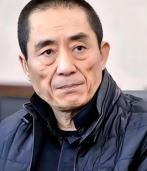 76岁张艺谋，悲痛发文！

8月10日，对于导演张艺谋来说，是悲痛的一天。他的老
