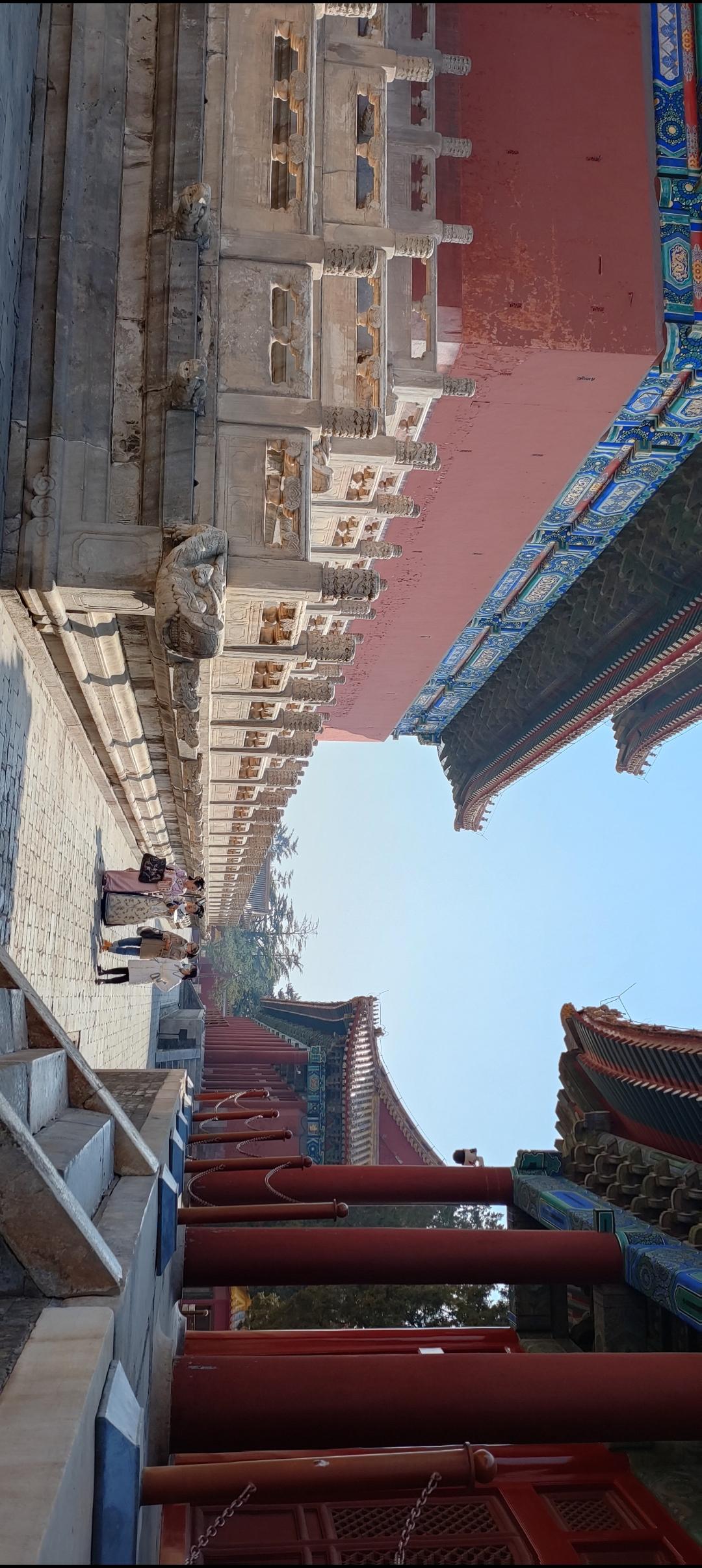 探访故宫，感受历史的厚重与辉煌。