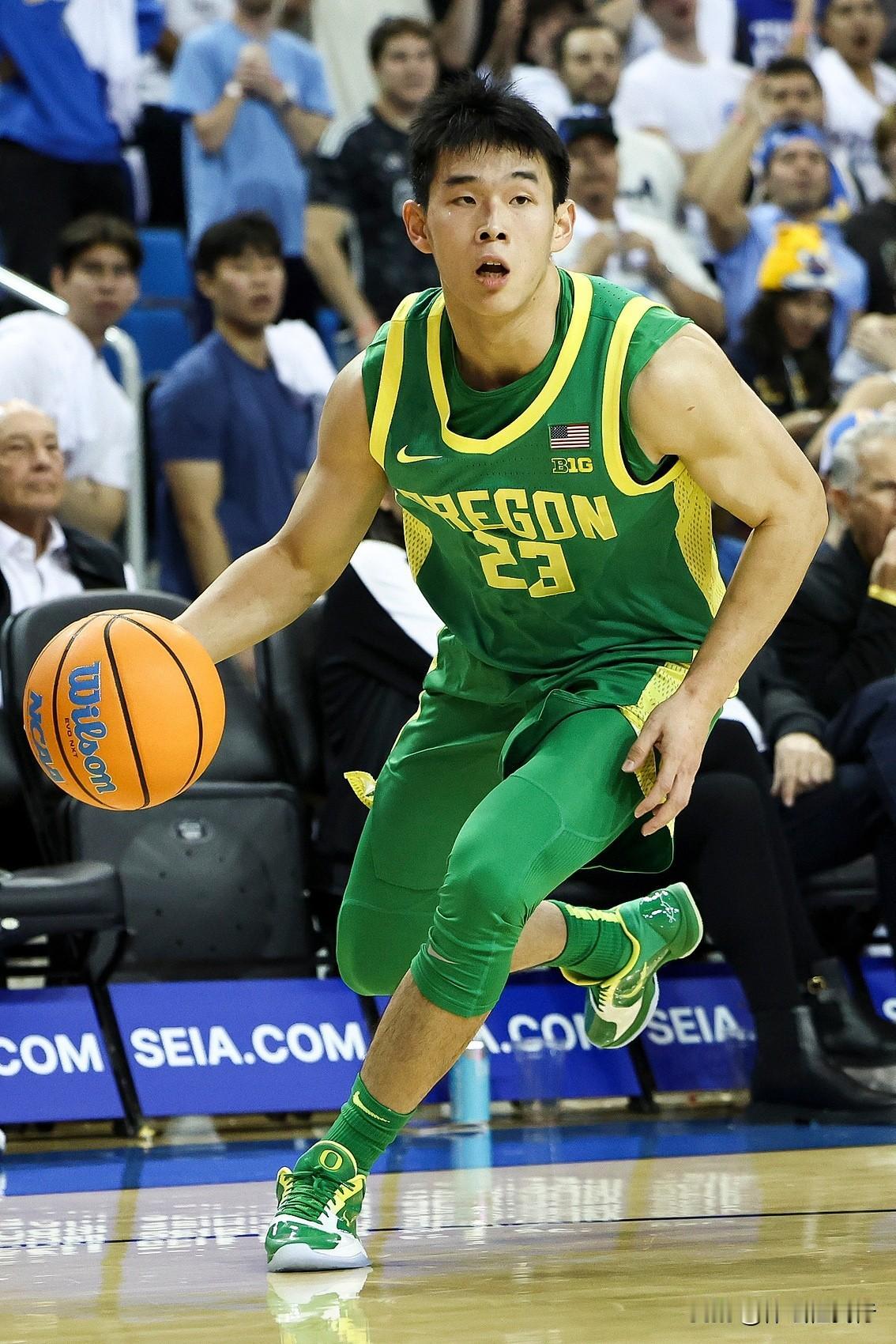 林葳绝平三分带队进加时，爆砍23分创NCAA得分纪录，今夜请叫我小李飞刀！

N