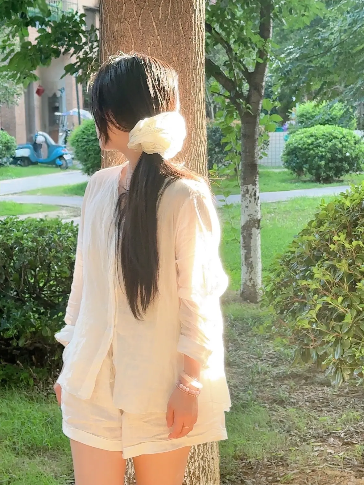 幸福的秘诀是睁一只眼闭一只眼，不再探寻爱的浓度