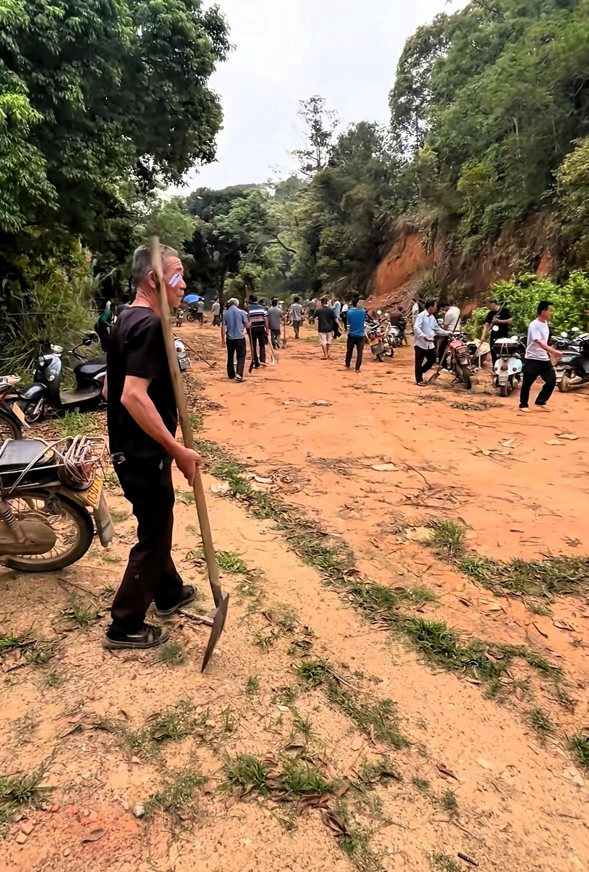 四川雅安竟然抓到了间谍！
这下估计一大帮人都懵了。
​雅安这地方，简直是内陆中的