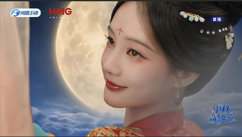 虽然李一桐不怎么火，但是昨晚河南卫视，一曲舞蹈才是翩若游龙呢。
李一桐出生山东，